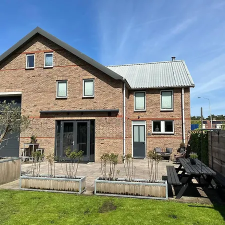 Luxury Egmond Villa *